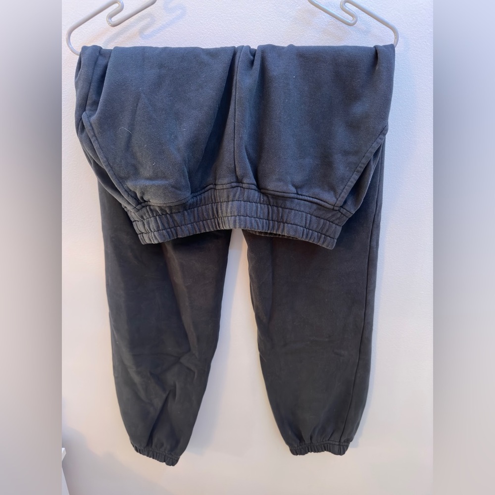 Black American Eagle sweatpants